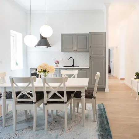 Alta Apartment